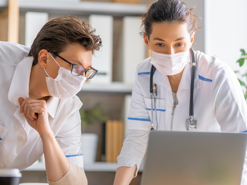 Recuperação de R$1,2 bilhão: Clínicas médicas pagam impostos a mais.